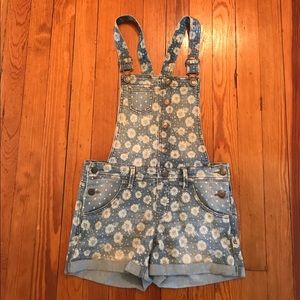 Overall shorts